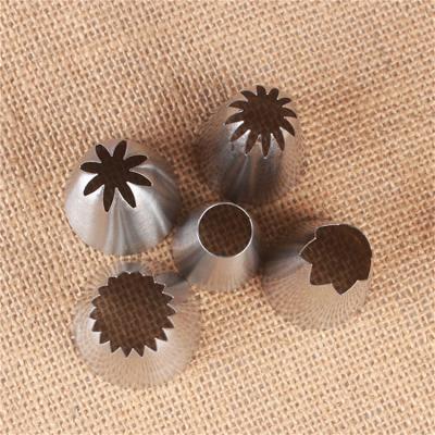 China Stocked Set of 5 Pieces of 304 Stainless Steel Large Spout Decorating Seamless Icing Piping Tips Harden Spouts for sale