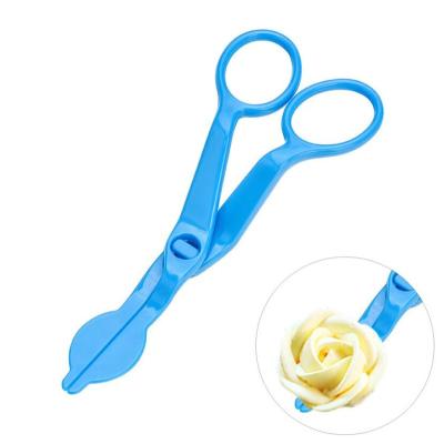 China Stocked Plastic Red Blue Pink Push Craft Cake Decorating Modeling Tools DIY Flower Scissors for sale