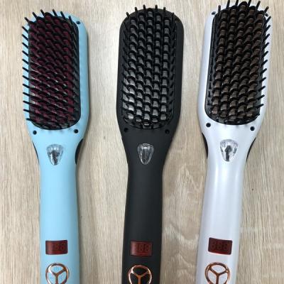 China Non-Static, Non-Stick LCD Display 450F Negative Ion Straightening Brush Private Label with Quick Heating Setup for sale