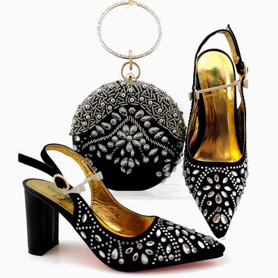 China 2021 Fashion New Arrival Winter Silver Color Italian Design Women Shoes And Bag Set African Matching Shoes And Bag For Royal Party for sale