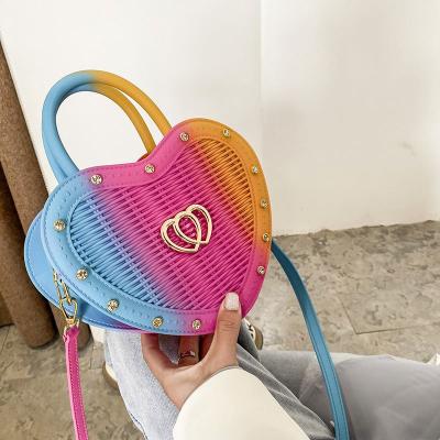 China Jelly Handbags Colorful Pvc Tote Heart Shaped Hot Sale Matte Shoulder Handbag Ladies Fashion Jelly Purse New Women's High Quality 2021 for sale