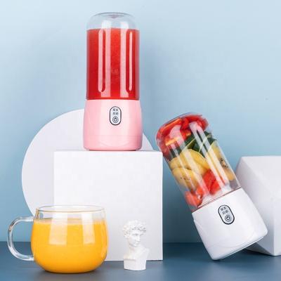 China Lenrood Car Mini Fruit Juicer LRC-B2 6 Blade USB Juicer Cool Blender Personal Rechargeable Cup Juice Maker Portable Blender for sale