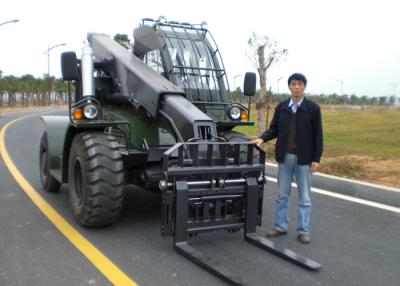 Chine En transportant le bagage manipulez le chargeur télescopique de chariot élévateur de boom OIN 4 par tonnes de capacité nominale/CE à vendre