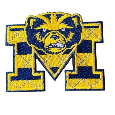 China Iron On Patches American Football Nfl Sports Embroidered Team Logo Patch University Of Michigan Wolverines Vintage Embroidered Iron On Patch for sale