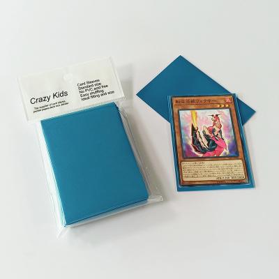 China Tcg / Naruto kleurenkaarthoezen Effen blauwe CPP-ruilkaartbeschermer Te koop