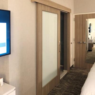 China Sliding Spring Hill Suites Sliding Door With Laminate Glass for sale