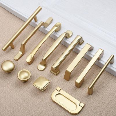 China Hot Sale Contemporary Zamak Polished Handle Pull Furniture Drawer Handles Cabinet Handle Cupboard K758 for sale