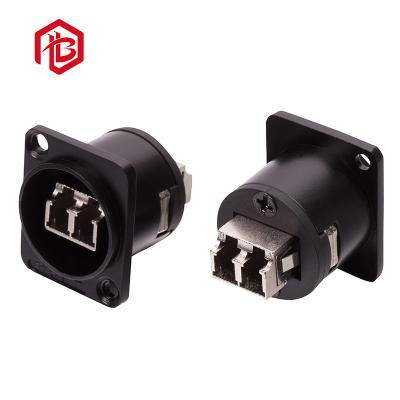 China Conector de nylon negro blanco de la prenda impermeable del enchufe RJ45 del aire en venta