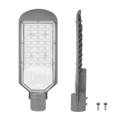 China Modern 100W 2700-6500K IP65 LED Aluminum Street Light with 3 or 5 years for sale