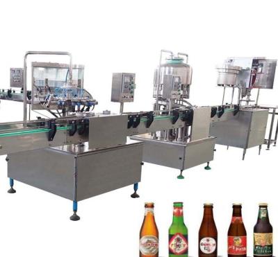 China Gekohlte Füllmaschine des Getränkss304, Bier-Füllmaschine Splity TPEs kleine zu verkaufen