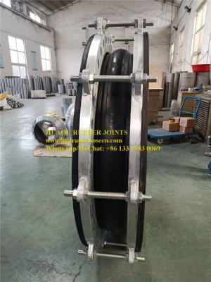 China Customizable Rubber Bellows and Flexible Joints for Heavy Duty Applications for sale