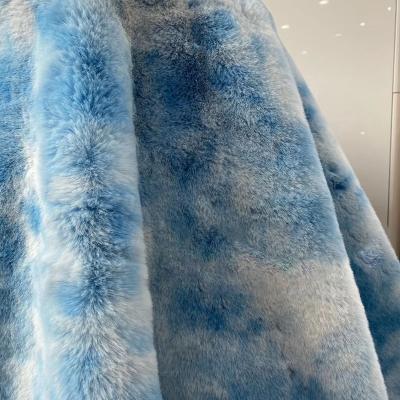 China 25mm Pile Size 1400g/m Tie Dye Faux Rabbit Fur Tear-Resistant Fabric Knitted Soft Fabric for sale