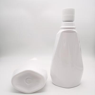 China Personal Skin Care Packaging 1000ml PET Mouthwash Plastic Bottle Empty For Packaging White Mouthwash Bottle for sale