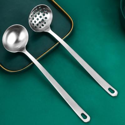 China Sustainable 2Pc 304 Stainless Steel Colander Pocket Set Cooking Spoon Strainer Stainless Steel Pot Hot Soup Spoon for sale