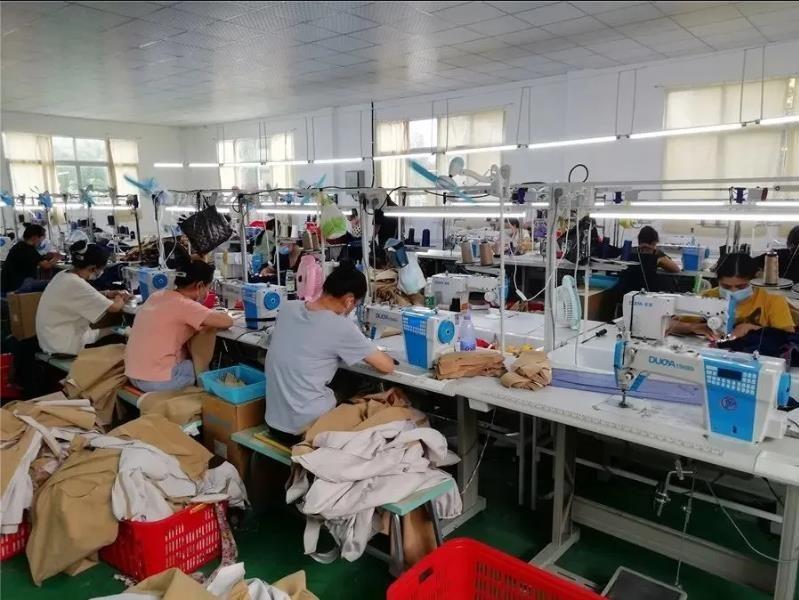 Verified China supplier - Yiwu Youchen Garment Co., Ltd.
