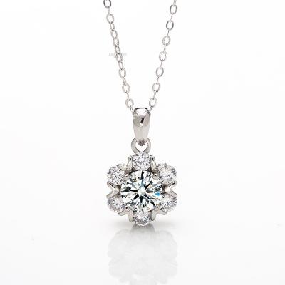 China FASHIONABLE Small Cool Romantic Snowflake Necklace Fashion Charm Female Flower 925 Sterling Silver Pendant Necklace for sale