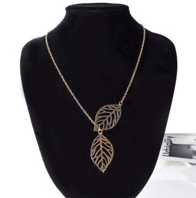 China FASHIONABLE Double Leaf Free Leaf Metal Alloy Leaf Pendant Necklace Jewelry for sale