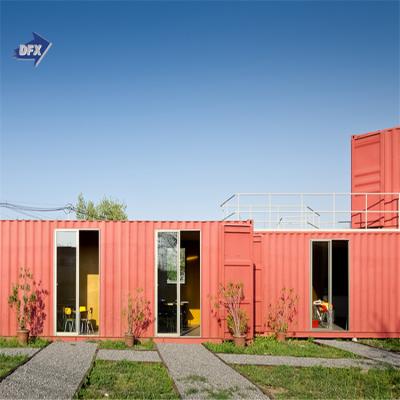 China Colorful Prefabricated log cabin container office tiny house modular house prefabricated homes en venta