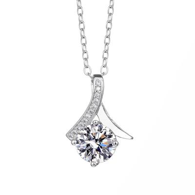 China Exquisite Sparkle Round Cut 925 Sterling Silver Plated Solitaire Cubic Necklace Lead Free Nickel Free Zirconia Diamond Pendant Necklace Wedding for sale