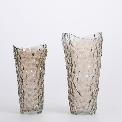 China Eco - Friendly Handmade Blown Glass Vases Decorations Transparent Home Decor for sale