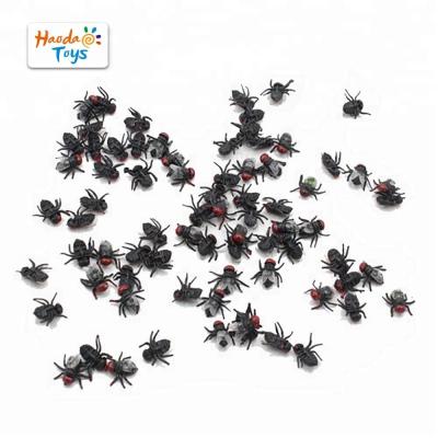 China Wonderful Gift Simulated Insect Joke Toys Prank Pilots Toys For Halloween Party for sale