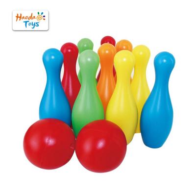 China Wholesale Fun Sport Game Toy Bowling Pins Bottle Balls Set For Sale for sale