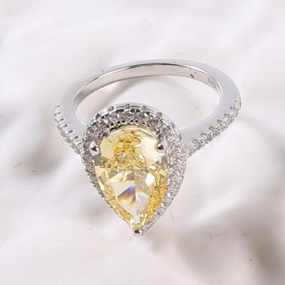 Cina Anelli d'argento Sterling Silver Diamond Ring di taglio 2.6g 925 a forma di pera radianti CZ in vendita