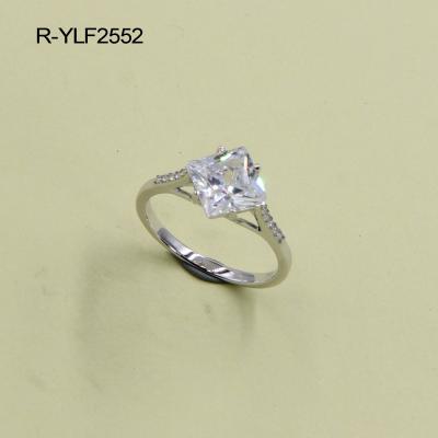 China Radiant Cut Pear Shaped CZ Silver Rings Prong Set 925 Sterling Silver Fine Jewelry for sale