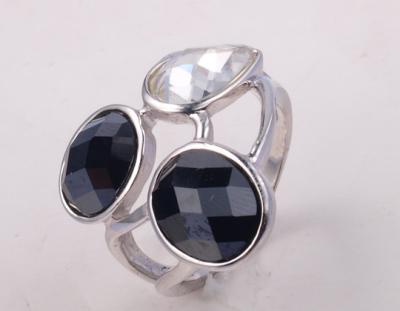 China Anillos de plata 925 de ágata negra con chapa de rodio para mujeres de fiesta y aniversario en venta