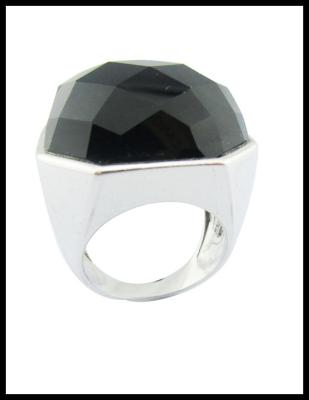 China 925 Anillos de plata blanco negro de ágata para mujeres Anillos de plata esterlina de pulgar Anillos únicos de plata esterlina en venta