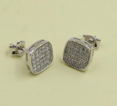 China Sparkling Square Sterling Silber Stud Ohrringe mit Kubik Zirkonia einfache Sterling Silber Ohrringe Silber Post Ohrringe zu verkaufen