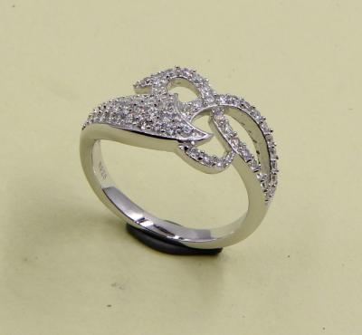 China Brillante 925 Anillos de plata en forma de corazón CZ Un toque de brillo Anillo de amor de plata Sterling Anillos de plata apilables en venta