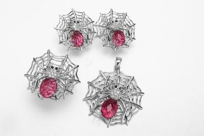 China Schmuck Ruby Silvers 925 stellte 14,26 Gramm Sterling Silver Spider Pendant ein zu verkaufen