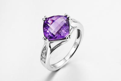 中国 ODM AAA Cubic Zirconia Sterling Silver Band Rings 4.0g Square Cut Amethyst 販売のため