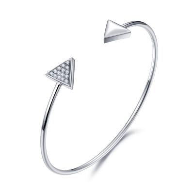 中国 1.5mm Round CZ Handmade Sterling Silver Bangle Bracelets 5.40g 販売のため