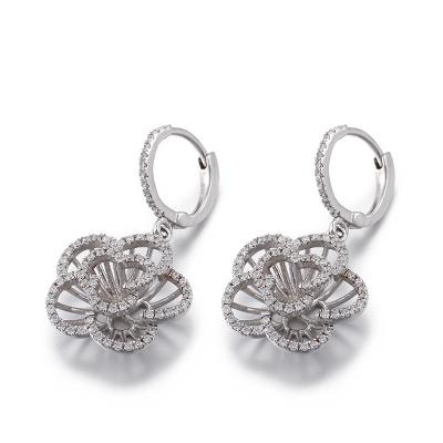 China brincos da corrente de Cuban Link da zircônia de 4.6g Lotus Flower Stud Earrings Cubic à venda