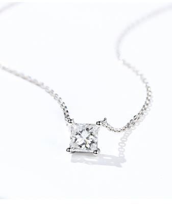 China 0.20ct 18K Gouden Diamond Necklace Princess Cut Solitaire Diamond Necklace Yellow Gold Te koop