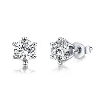 China pendientes de plata del perno prisionero de Swarovski Moissanite de los pendientes de 0.5ct 925 CZ para las mujeres en venta