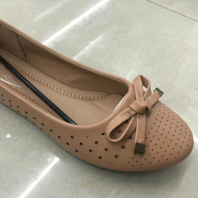 China Beautiful and cheap women's formal embroidery pump buckle style ladies casual 2022 newest fashion trend shoes led closed toe flat shoes for sale