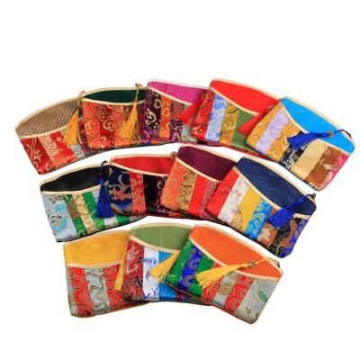 China Eco-friendly Silk Purse Pouch with Tassel Brocade Coin Bags Chinese Embroidered Sacket Jewelry Gift Bag Pouches Organizers Small Bags for sale