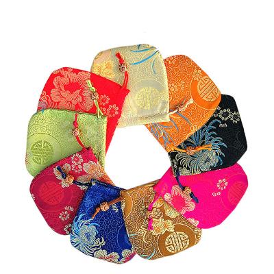 China Amazon Mini Reusable Handmade Fabric Storage Bag Eco-friendly Drawstring Chinese Silk Brocade Pockets Bags Damask Jewelry Gift Bags for sale