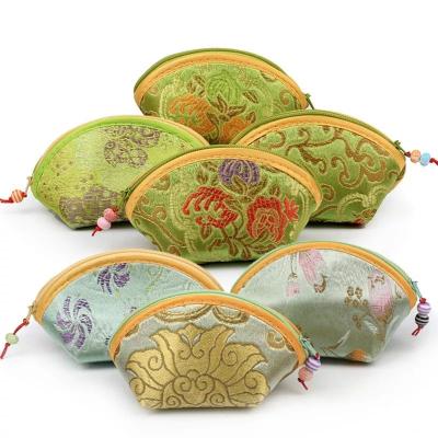 China 11*6*6cm Brocade Jewelry Pouch Bag Coin Purse Eco-friendly Gift Bags Embroidery Packaging Pouches for sale