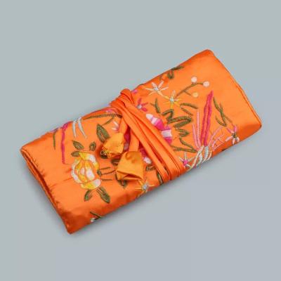 China Eco-friendly Embroidery Brocade Roll Bags Jewelry Organizer Case Chinese Lucky Pouches Silk Bags for sale