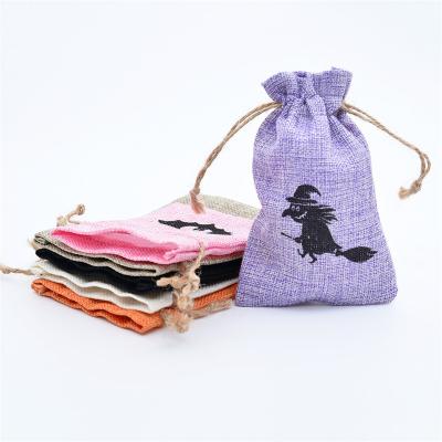 China Modern Halloween Burlap Candy Bags Burlap Gift Bags Goodie Treat Bags with Drawstrings for Kids Halloween Party Supplies for sale