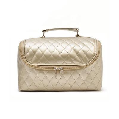 China Fashion High Quality Stitched Gold Toiletry Bag Travel Bag Women Vanity Makeup Cosmetic Bag For Travel for sale