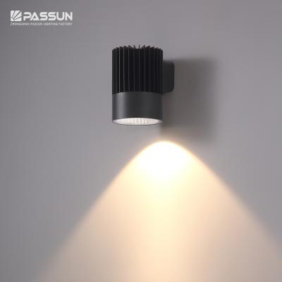 China Garden outdoor waterproof ip65 aluminum through wall lamp high power 20w 40w outdoor outdoor garden led wall light for sale