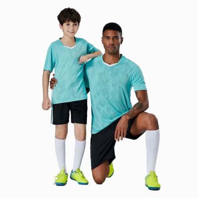 China Breathable Wearing Low Price Retro Shirt Soccer Jerseys Custom for sale