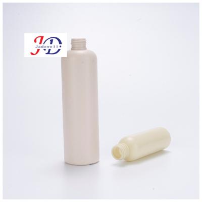 China BEAUTY PACKAGING Best Sell 300Ml Pe Round ACP Post Consumer Resin Bottles , 2021 New Style Cheap HDPE Foam Bottle for sale