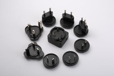 China adaptador permutable 5V 1A 5V 1.2A 6V 1A 12V 0.5A del enchufe 6W en venta