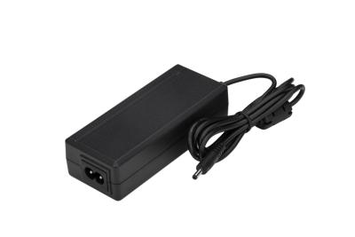 China Wechselstrom-Schnur DC-48W Max Desktop Power Adapter 9V 5A 12V 4A 15V 3A 24V 2A C8 C14 C6 zu verkaufen